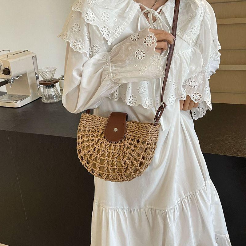 Summer Women's Vintage Grass Woven Bag Crossbody Shoulder Bag Armpit Saddle Bag Woven Small Bag