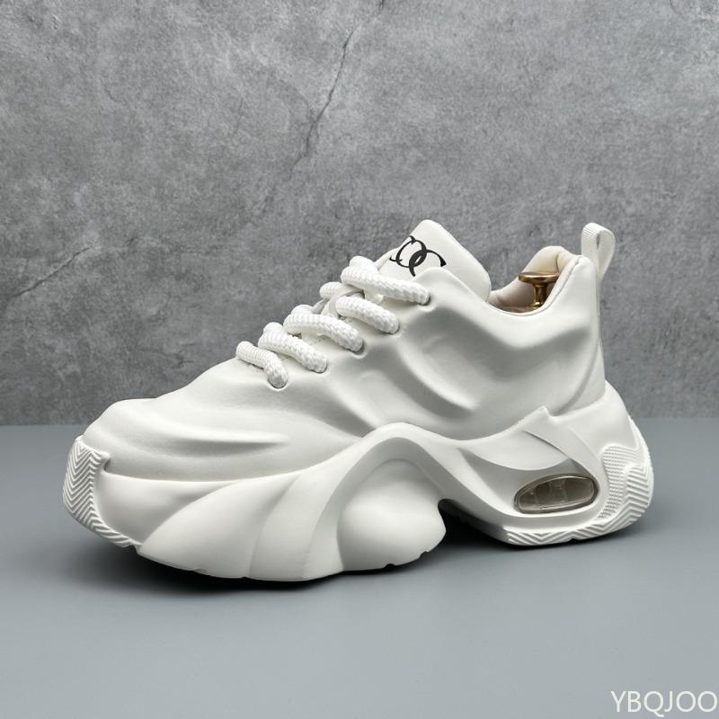 Hot Selling Men's Shoes in Plus Size Design New Thick Soled Fashionable and Versatile Sports Vulcanized Shoes with Temperament