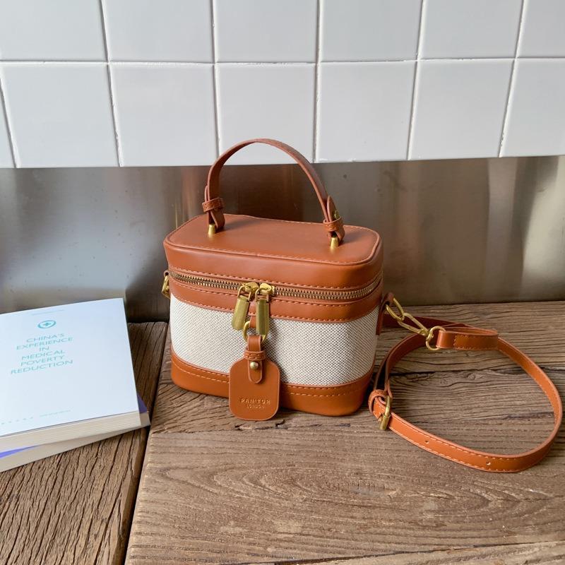 New niche design fashionable contrasting color cosmetic bag portable shoulder crossbody trendy women's bag