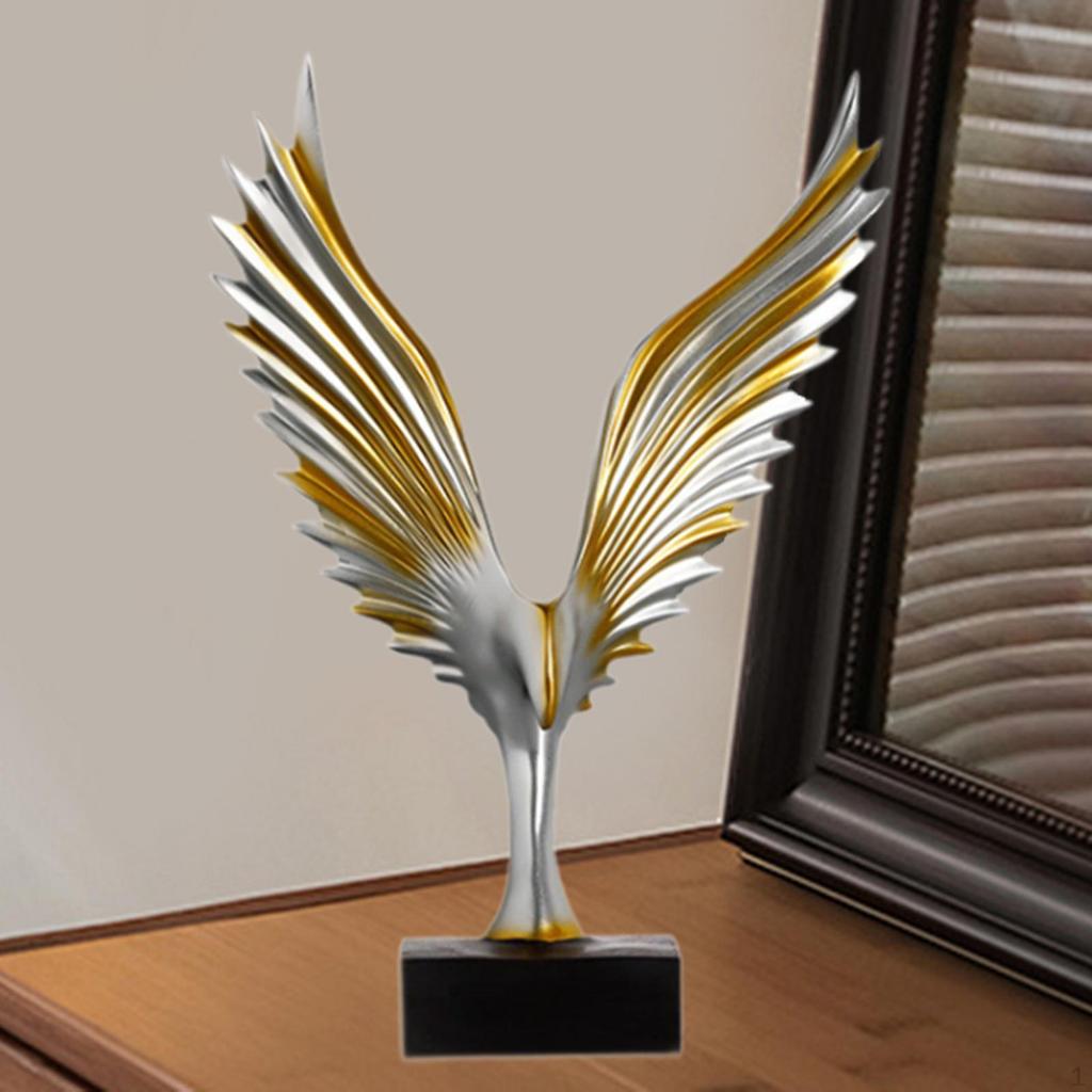 Eagle Statue Resin Figurine Aesthetic Modern Art Figurine, Desktop Ornament, Winged Sculpture