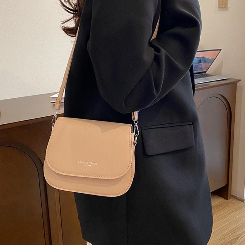 Fashionable Faux Leather Crossbody Bag, Compact Flap Shoulder Purse with Adjustable Strap for Office, Dating Daily Sling Bags