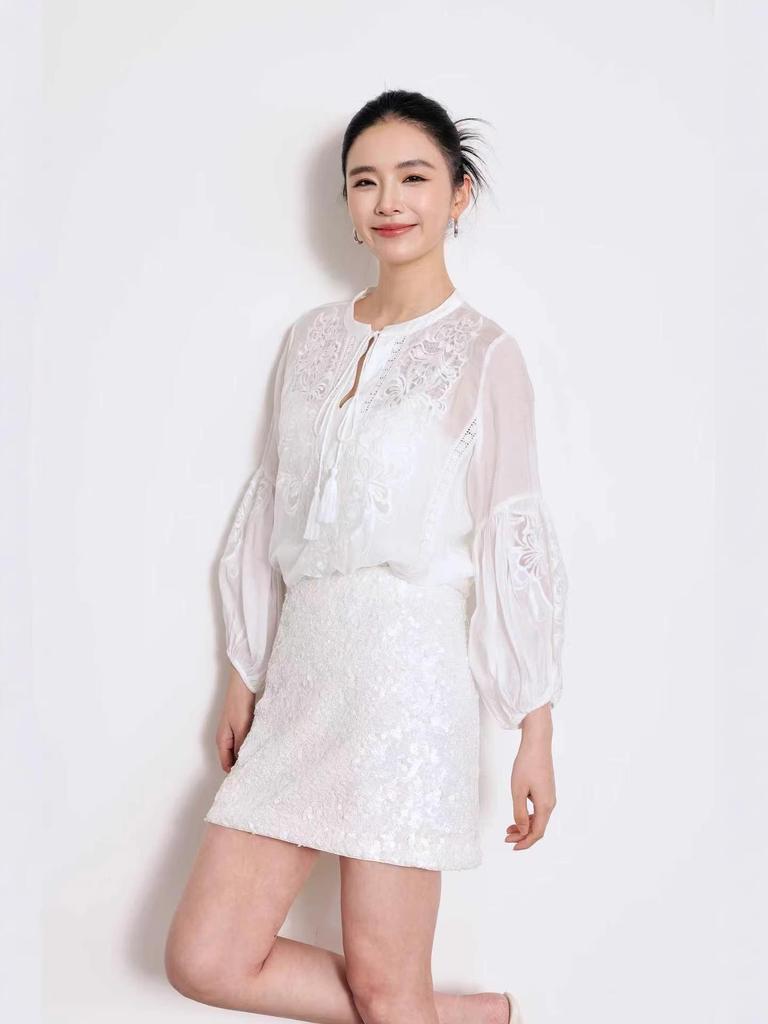 2026 Spring French Court-Style Embroidered Women's Lace Puff Sleeve Top