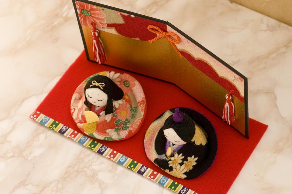 Ryukodo Yuzen Osumasashi Hina Width 22cm X Depth 11cm X Height 11cm Dolls, (approx.)