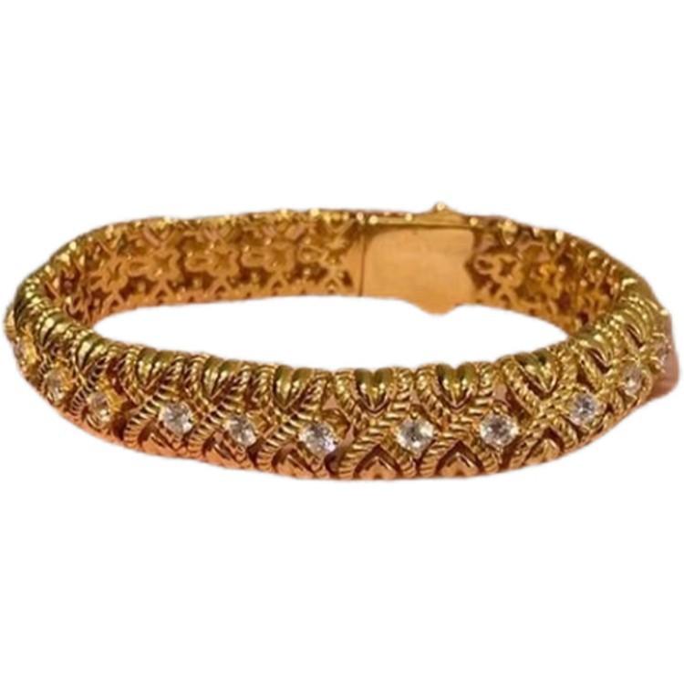 Vintage Heavy-duty Gold Bracelet for Women, French Retro Luxury Palace Style Bangle