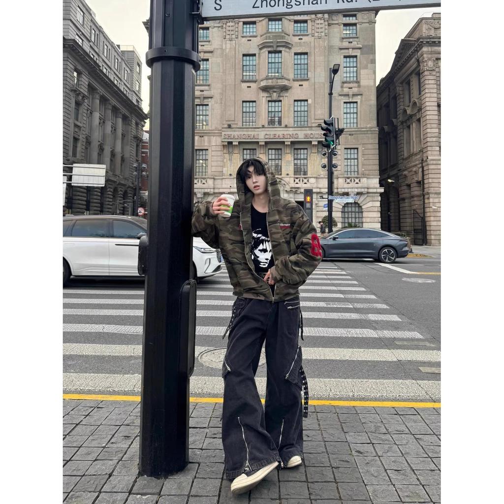 Unisex Trendy Punk Camouflage Embroidered Hooded Sweatshirt for Autumn/Winter - Cool Loose-Fit Versatile Jacket.