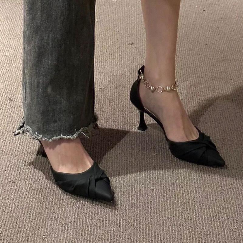 

Мода 2025 Новые Элегантные Французский Стиль Каблук Изысканные Свадебные Туфли Женские Жемчужные Сказочные Туфли Универсальное Платье Летний Сезон Резиновый Материал 35