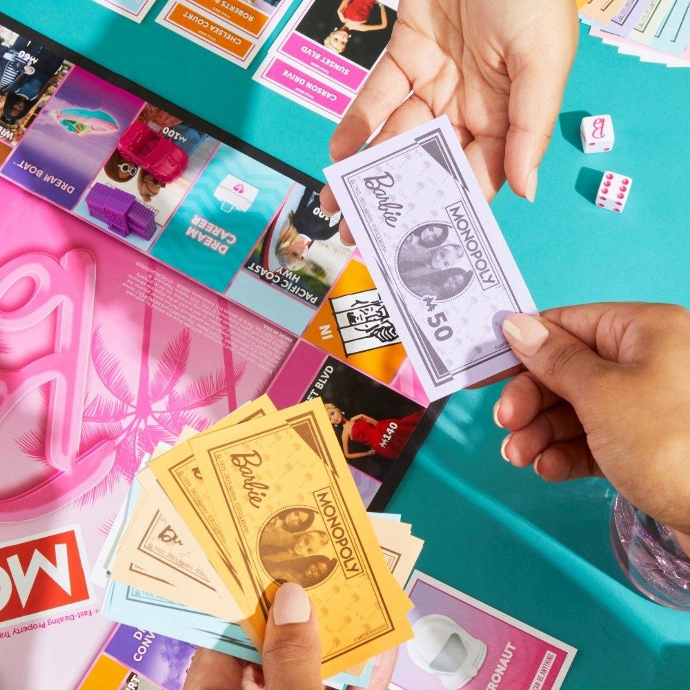 Gra planszowa hasbro monopoly monopoly barbie wersja polska g0038 hasbro