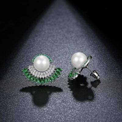 CMM – boucles d'oreilles à clous en zircone cubique verte pour femmes, tendance