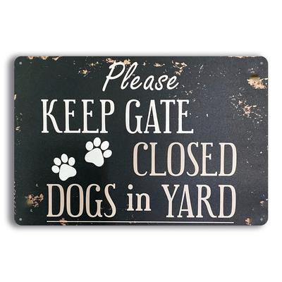 Metal Sign Rustic Please Keep Gate Closed Dogs In Yard Metal Sign    Weatherproof Iron Wall Art with Paw Prints for Home