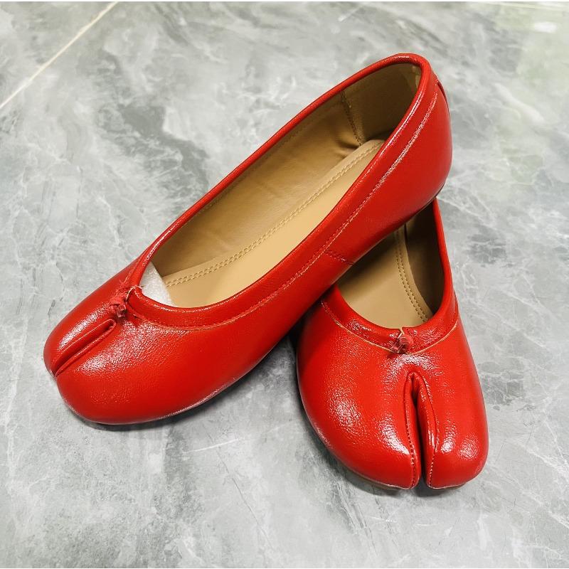 Split-toed Shoes Women's New Retro Classic Ballet Flat-soled Soft-soled Shallow-mouth Shoes Horseshoe Single Shoes
