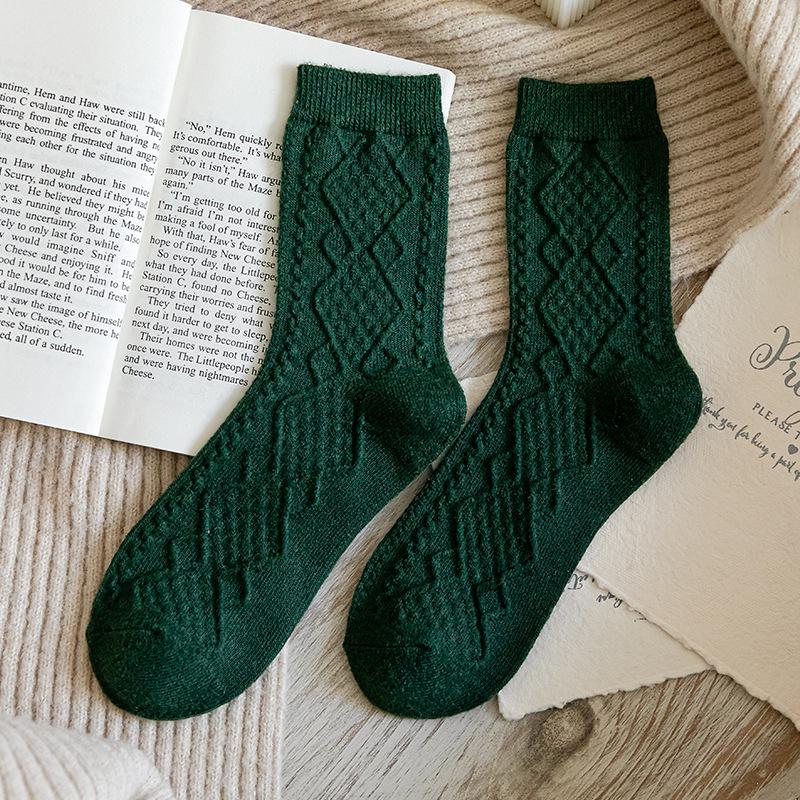 Women's Winter Wool Argyle Socks - Minimalist Japanese Retro Style, Mid-Calf, Solid & Dark Pattern for Autumn/Winter