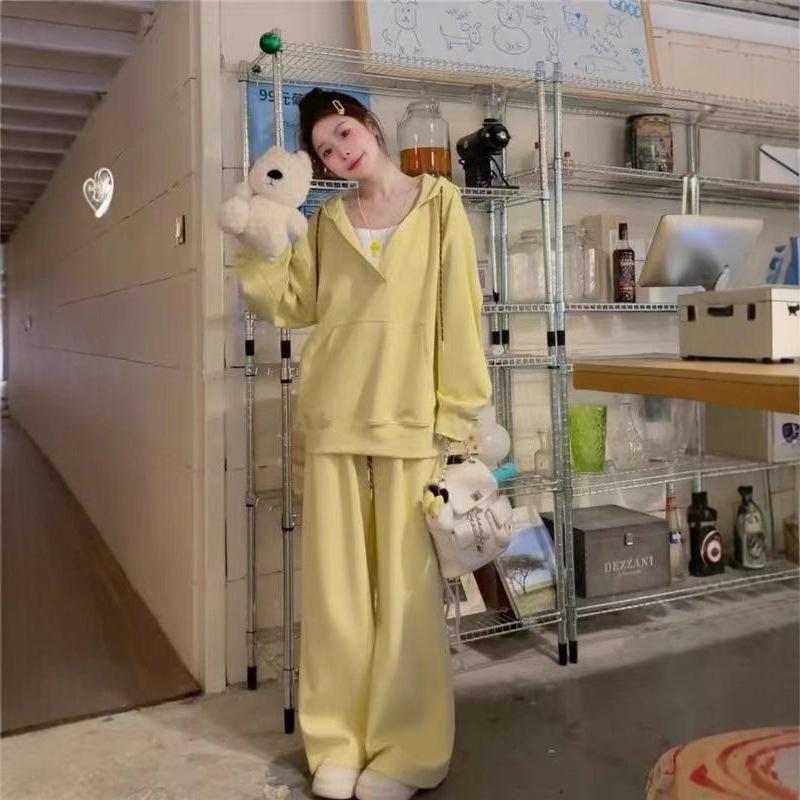 

Women s College-Style Loose Hoodie & Wide-Leg Sweatpants Set - Autumn/Winter Korean Casual Two-Piece L
