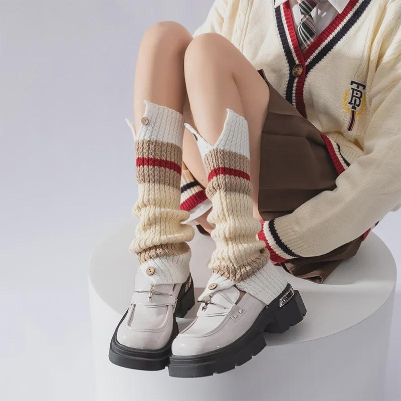 "Women's Japanese Style Striped Button Long Socks - Autumn/Winter Outdoor Warmth"
