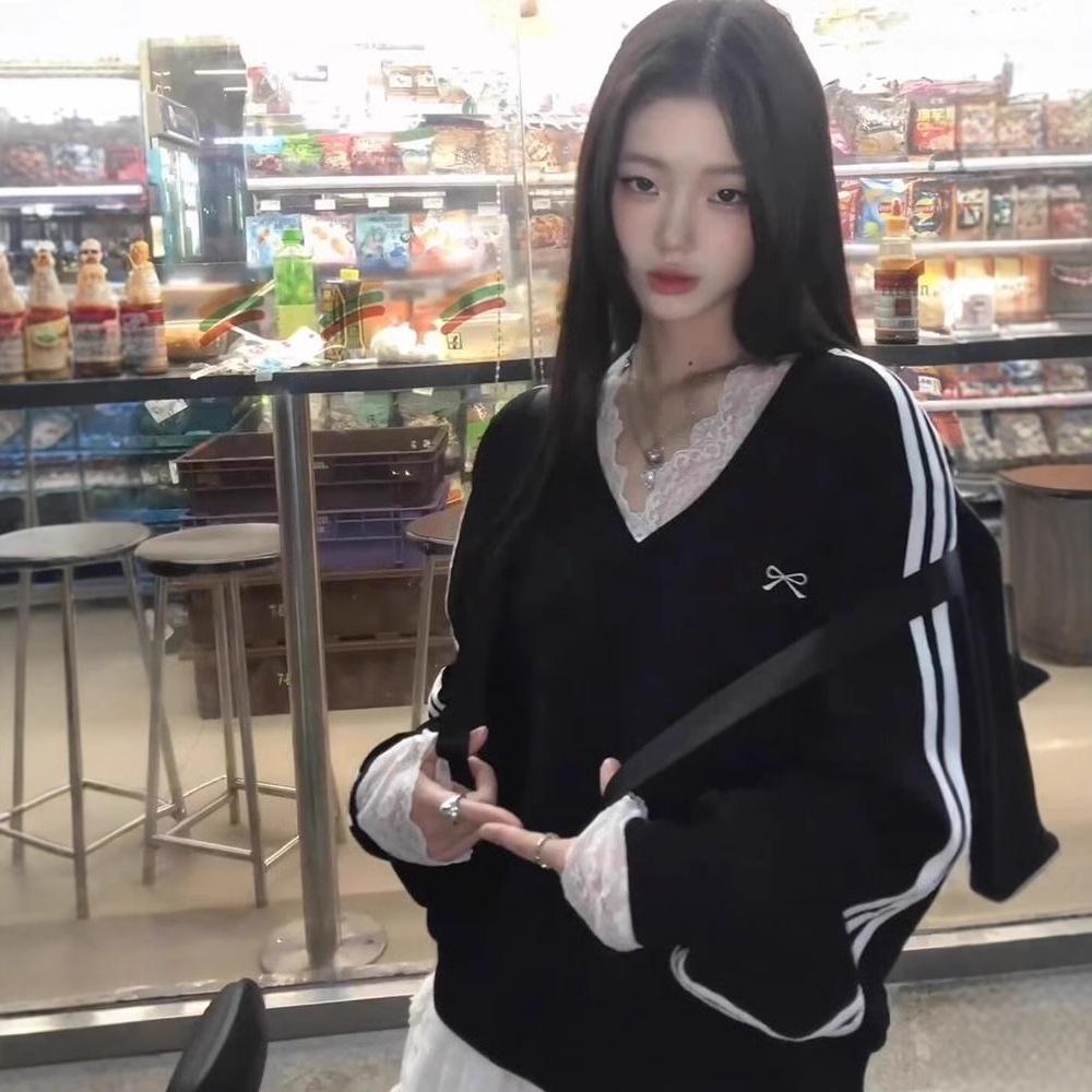 

Women s Trendy Autumn Patchwork V-Neck Long Sleeve Sweatshirt M