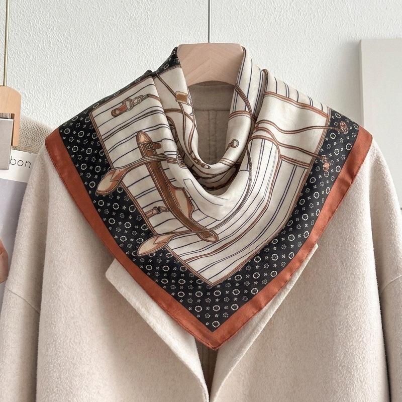 71 meters white chain cotton and linen small square scarf silk scarf women's spring and autumn winter scarf scarf high-end scarf