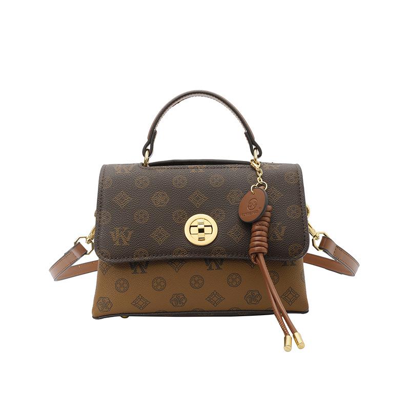 

European & American Vintage Floral Crossbody Envelope Handbag