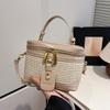 High-end niche design bag women's spring and summer new fashion messenger bag women's portable box bag