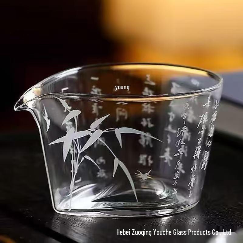 High Borosilicate Heat-Resistant Glass Tea Dispenser, Large Capacity Golden Cicada Fair Cup