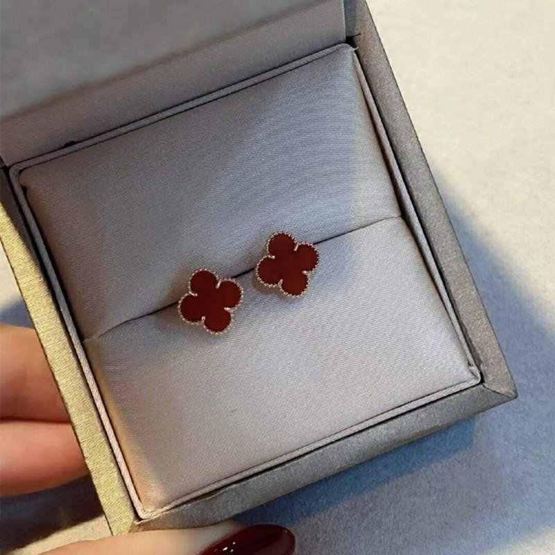 

Серьги Red Clover Роскошные серьги премиум-класса с эффектом «чувство» Серьги из титановой стали без потери цвета Женские серьги красный