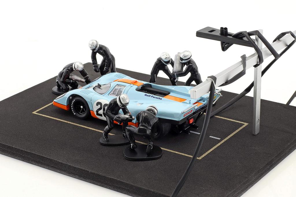 ixo Pit Stop Mechanic Set (6 Mechanic Figures, Struts & Cables, Black) 1/43 Scale (FIG003SET)