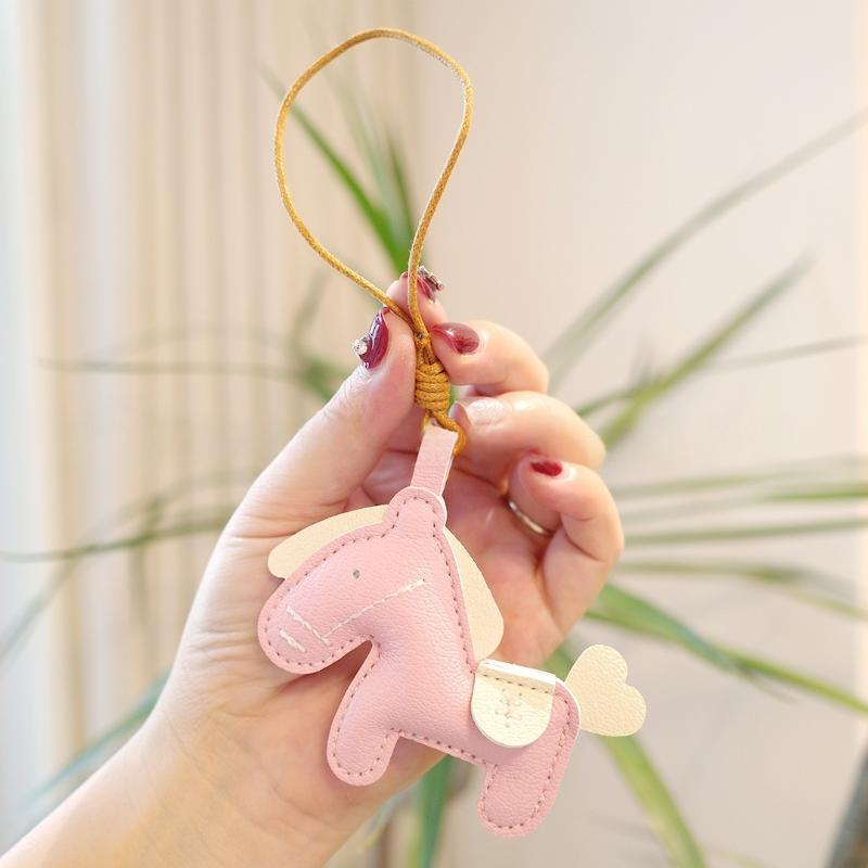 1Pcs Horse Pendant Decoration Trendy Cute Pony Pu Leather Keychain For Ladies Bag Keyring Charm Accessories