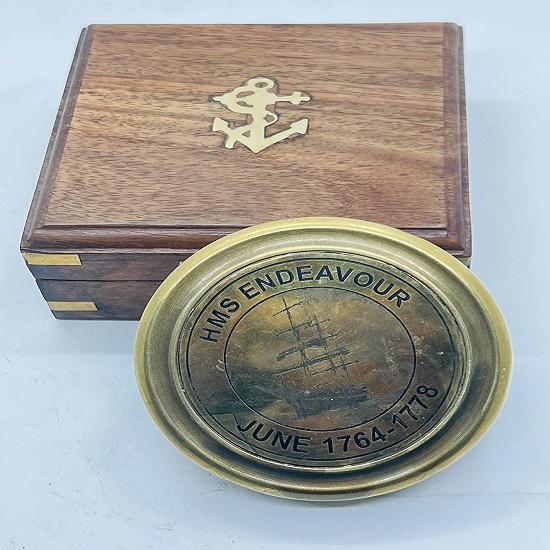 Antiker Schiffs-Messingkompass HMS Endeavour Juni 1764-1778 mit Holzkiste