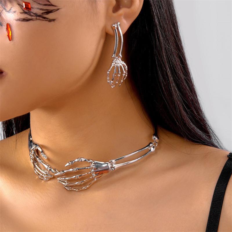 Gothic Skull Necklace Earrings Set With Alloy Pendant For Halloween Costume Accessories