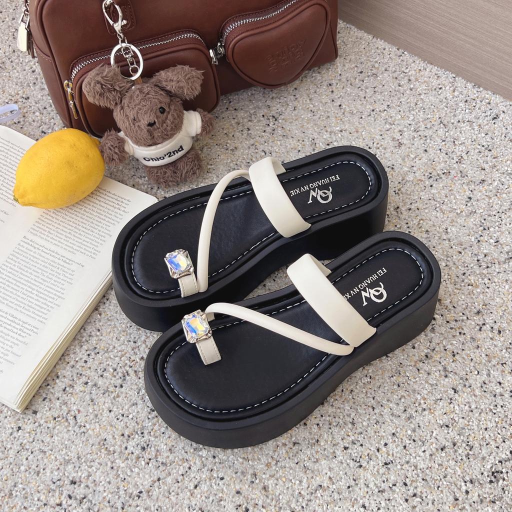 2025 new summer love rhinestone set toe slippers women show high thick bottom open toe slippers casual versatile can be worn outside
