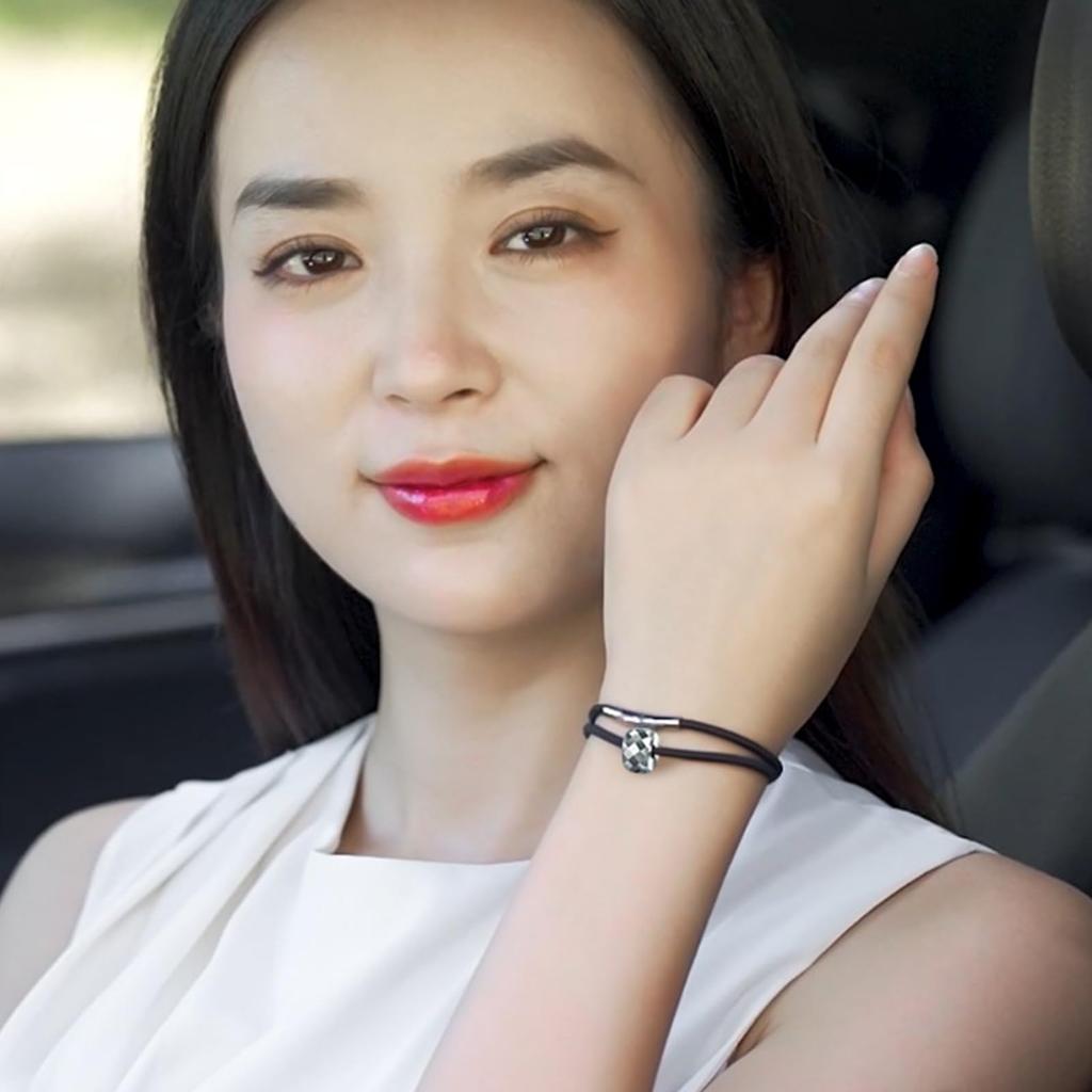 Glass Breaker Bracelet, Car Window Splitter, Car Safety Hammer, Escape Hammer, Tungsten Steel Bracelet,