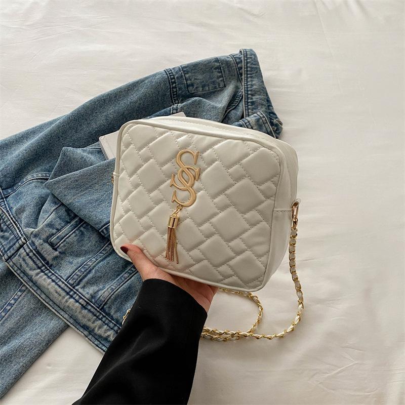 

Women s bag 2024 summer new small fresh personality simple and beautiful shoulder bag messenger bag fashion trend small square bag білий