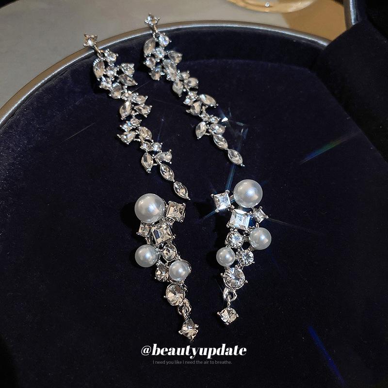 Silver Needle Diamond-Set Pearl Geometric Tassel Dangle Earrings - High-End European & American Style for Women.