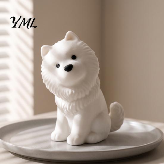 Car Interior Ornament Cute Sitting Samoyed Dog Figurine, 3D Printed Smiling Puppy Statue, Healing Desk Animal Desktop for Home Decor, Gift Lovers