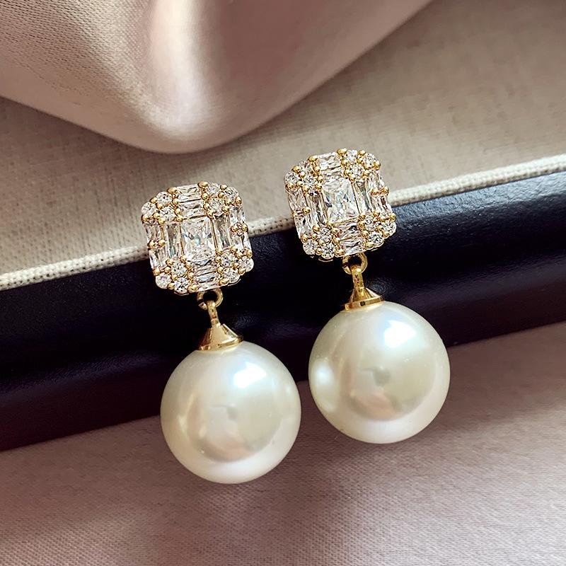 Star Square Zircon Pearl Earrings Light Luxury Fashion Stud Earrings Simple Temperament Earrings