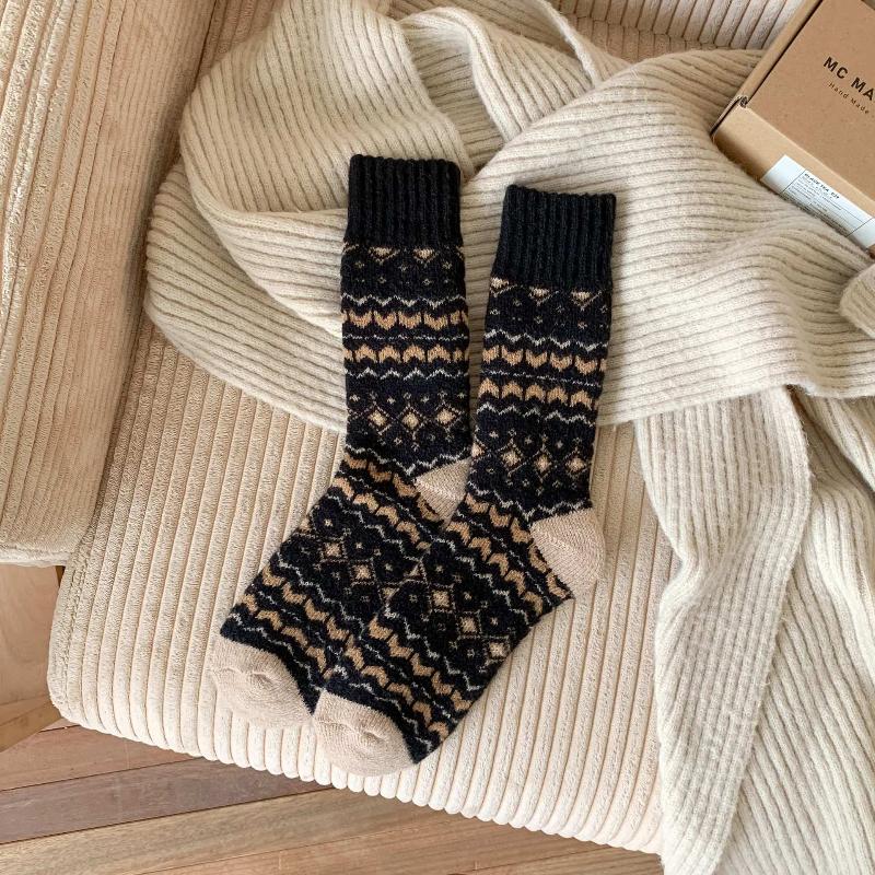 Thick Woolen Socks Mid-Calf Ultra-Thick Home Floor Sleep Warmth Retro Ethnic Style Autumn Winter Home Comfort Stocking