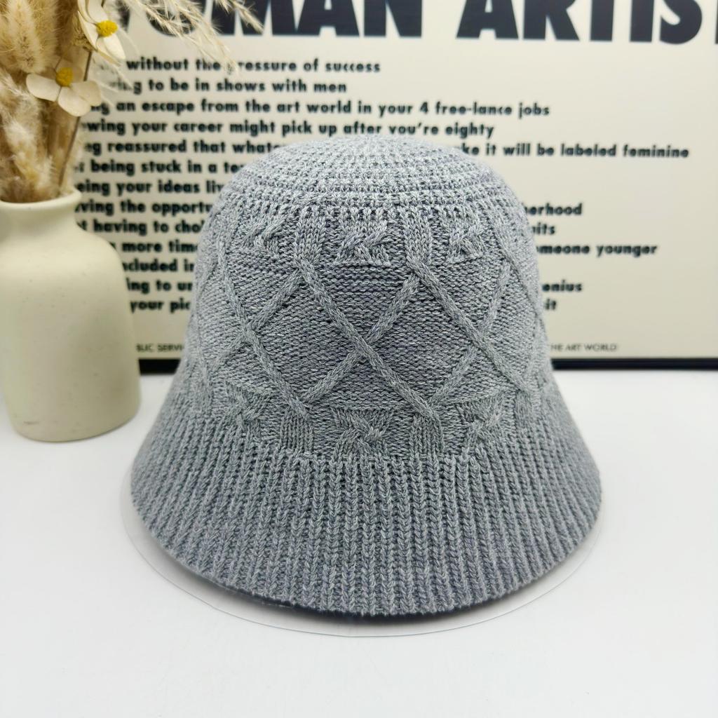 Spring and summer new diamond twisted flower knitted bucket hat women breathable sunshade show face small versatile bucket basin