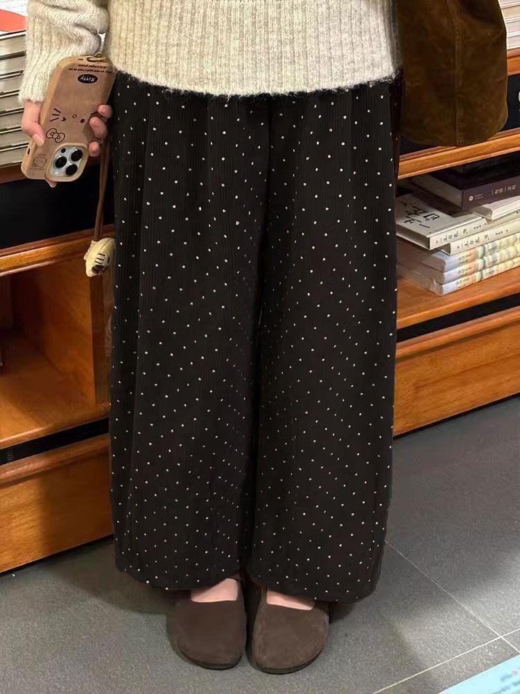 

Женские вельветовые брюки больших размеров в горошек с широкими штанинами - корейский стиль, стройнящие, утепленные для зимы, повседневные и подходящие для миниатюрных. L (up to 58 kg)