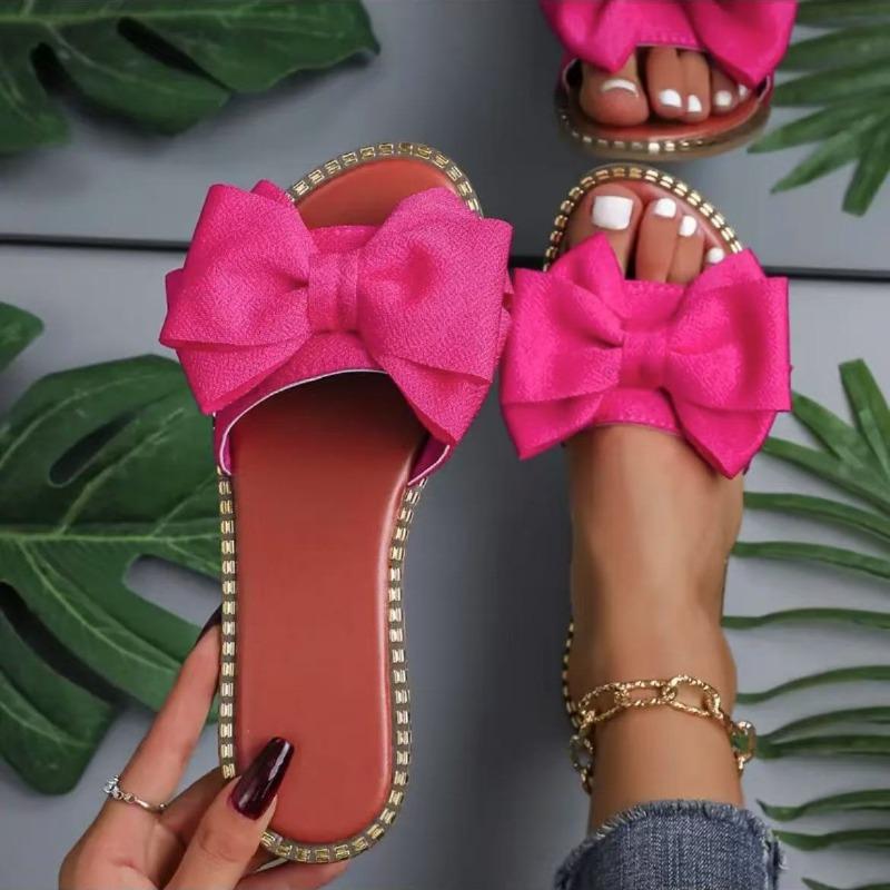 Boty velkých velikostí Žabky s plochou podrážkou a Žabky