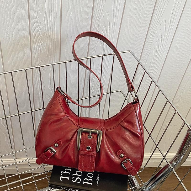 

New shoulder armpit bag retro trend hottie fashion belt buckle locomotive style handbag women красный