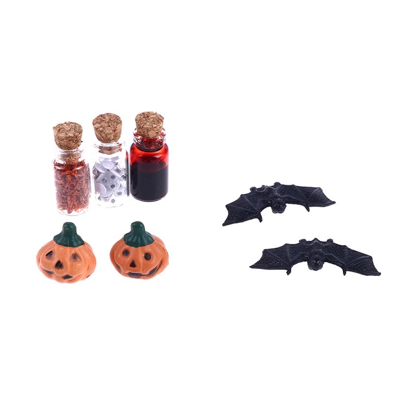 1Set 1:12 Puppenhaus Miniatur Halloween Horror Dekor Spielzeug Fledermaus Schädel Kopf Besen Spinne Kürbis Kopf Zauberbuch Ornament Diy Spielzeug