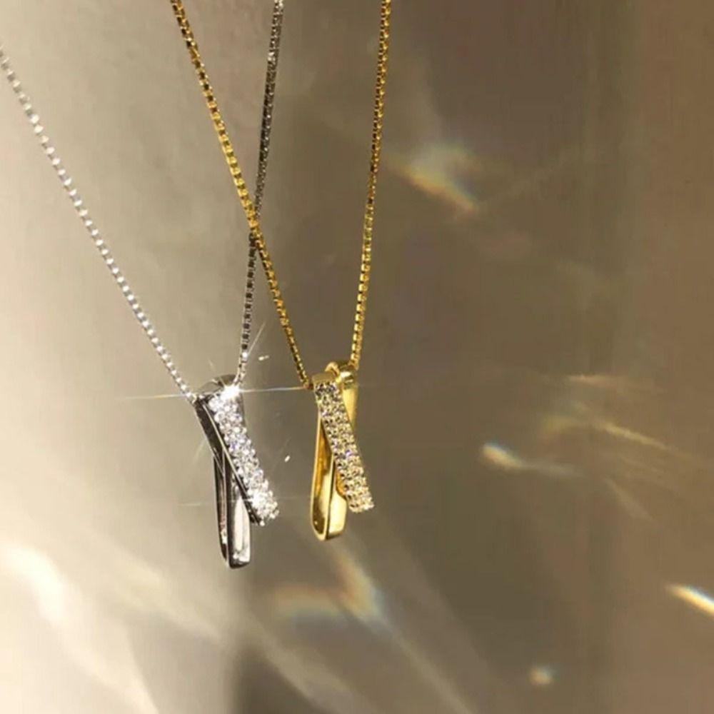 

Флэш-прямоугольник, цепочка на ключицу, медь, циркон, новое геометрическое ожерелье