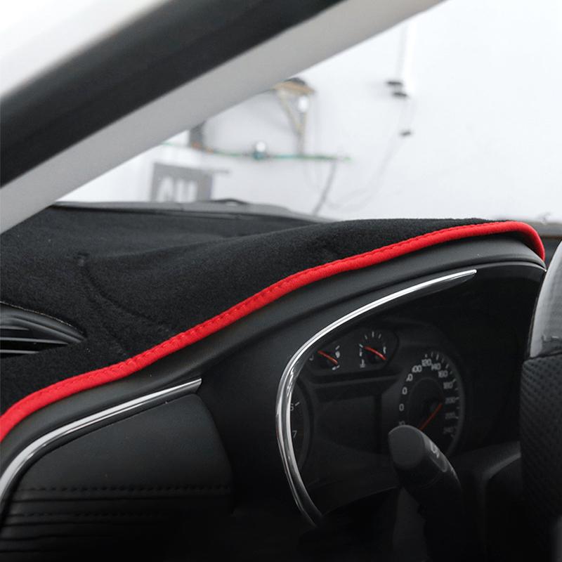 For Chevrolet Trailblazer RG     LHD Car Dashboard Sun Shade Cover trument Desk Non-slip Pad Accessories