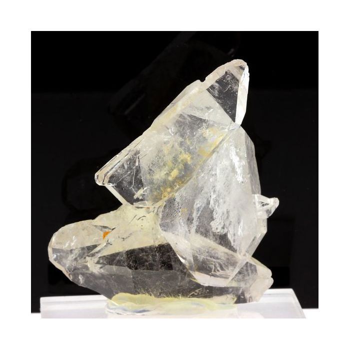 Quartz 379.3 carats