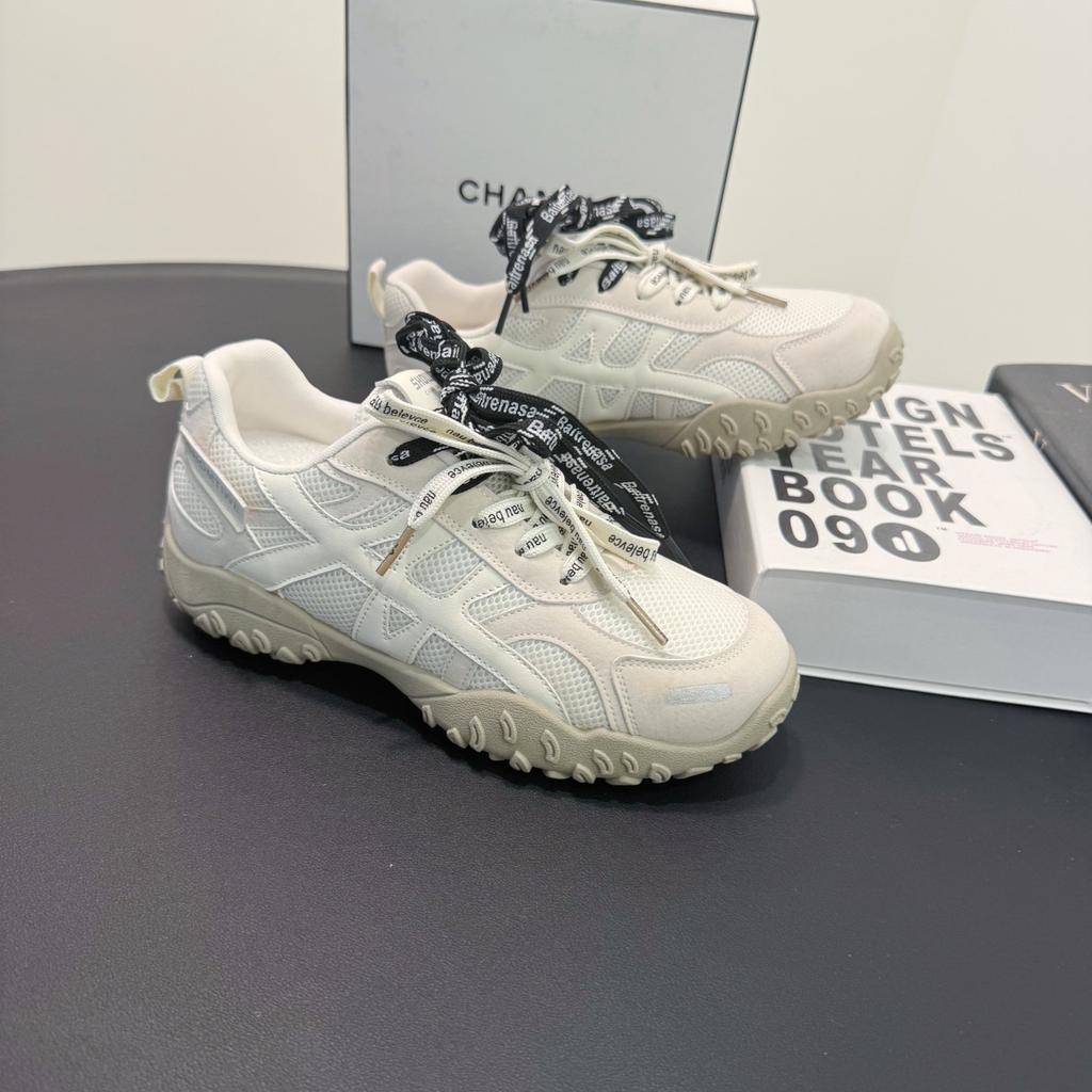 Leather mesh breathable moral training shoes women's 2025 summer new niche design sports and leisure shoes white shoes single shoes