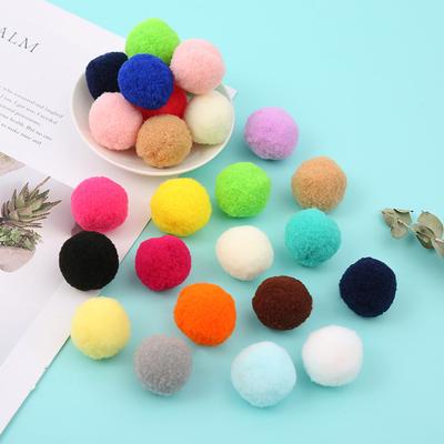 Kleidungsdekoration Pompom Schmuck Accessoires Weicher, flauschiger Ball Handarbeit Material Plüschball Mehrfarbig Kinderspielzeug Hochzeitsdeko Home Ornament Unikat