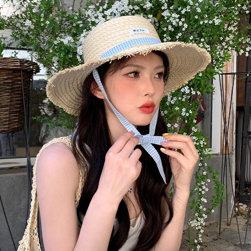 Summer Stylish Wide Brim Straw Hat For Women With Sweet Cute Design Ideal For Beach