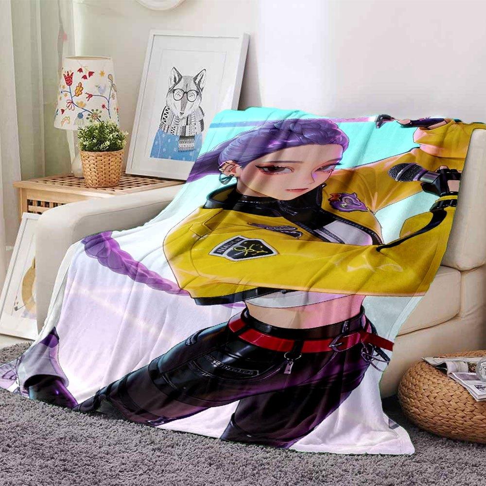 

1pc Hunter X Kopo group - Themed Flannel Blanket - Suitable for Bed, Home Decor, Graduation Gifts, Easter, Back to School, ChristmasA17 80cmx120cm(31inx47in)