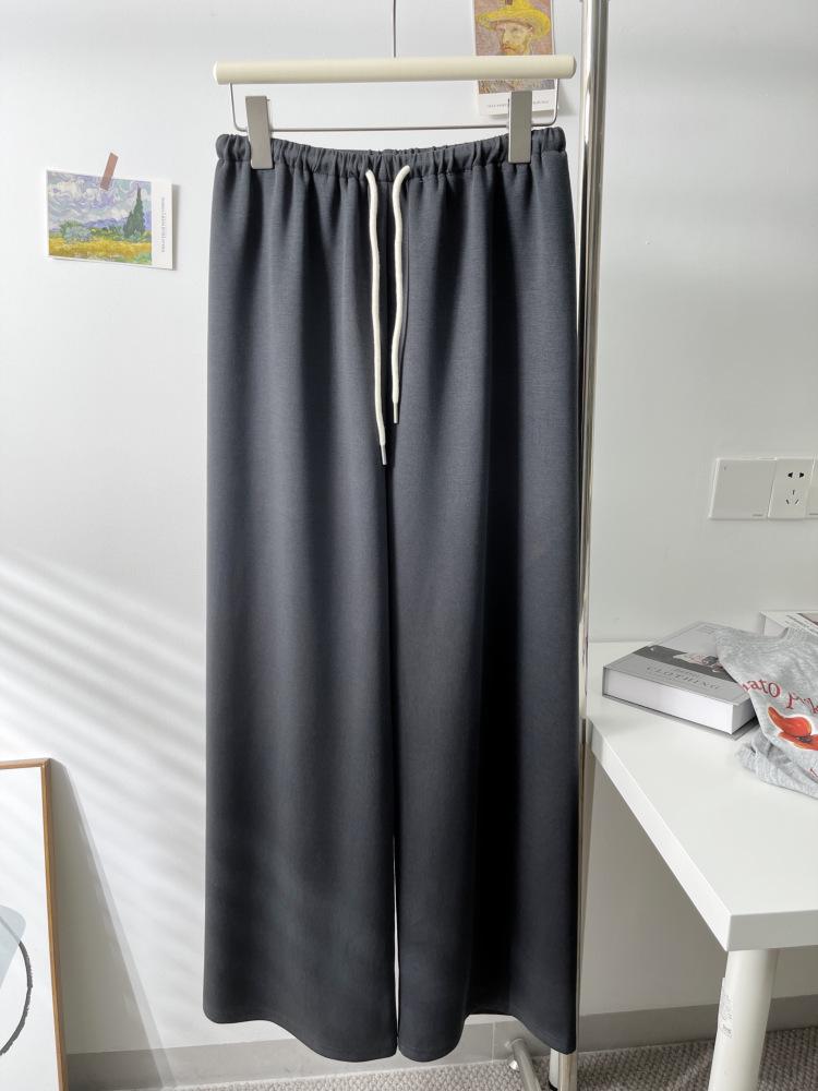 

2026 Spring/Summer Women s Ultra Hot Wide Leg Cupro Pants - Korean Style Straight Leg, Floor Length, Slimming Fit. One Size темно-сірий