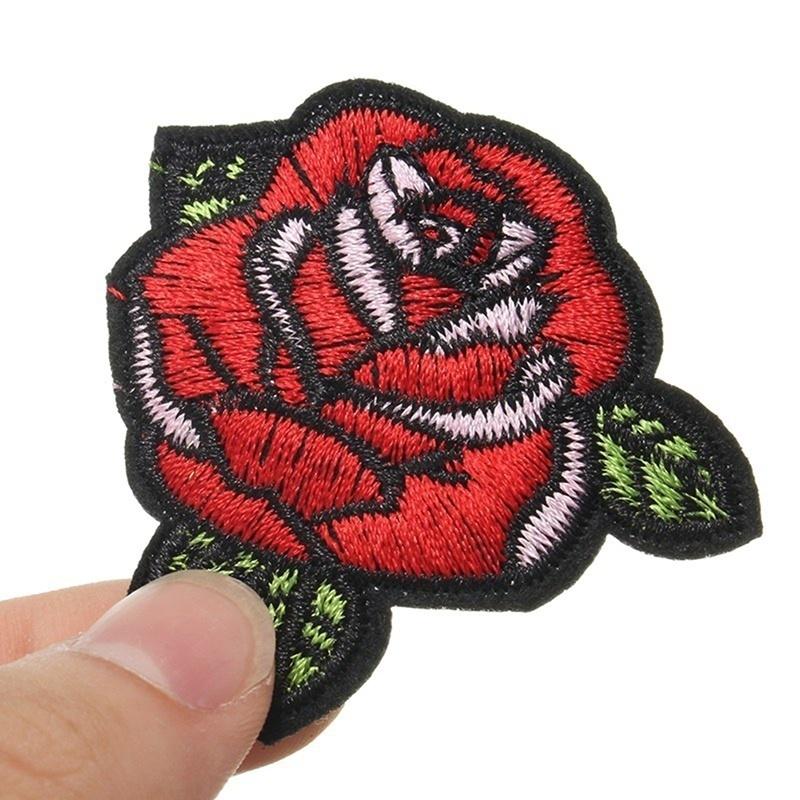 2Pcs/Set Creativity DIY Cartoon Embroidery Roses Flower Buiter Distinctive Patch Accessory