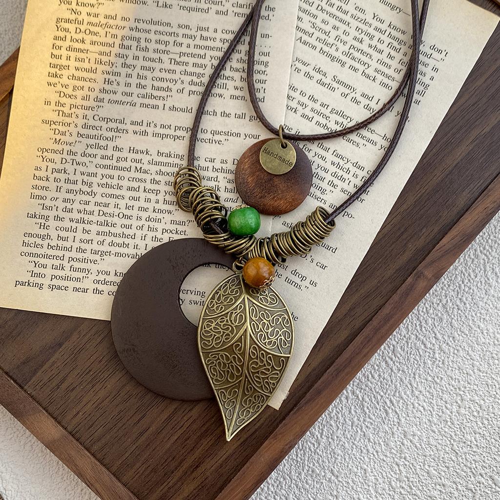 Vintage Zen Long Feathers Geometric Necklace Women'S Style Multi-Layer Stacked Sweater Chain Accessories
