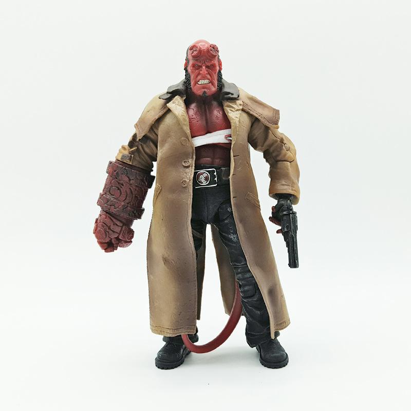 Mezco Studio Hellboy 7 Inches Figure Anime Trenchcoat Variant Hellboy Samaritan Pvc Hellboy Figure Model Toy Doll Collect Gift